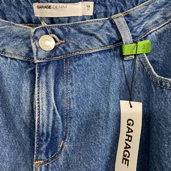 Jeans Garage - Picture 2 of 2